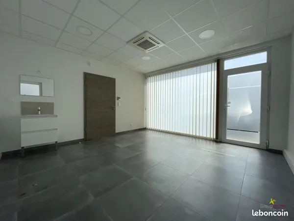 Local 78 m² Brumath