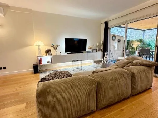 Maison rénovée 90 m² - Jardin, terrasse, carport - Aix Célony