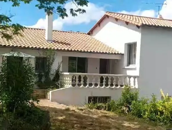 Colocation maison de 230m2 avec piscine