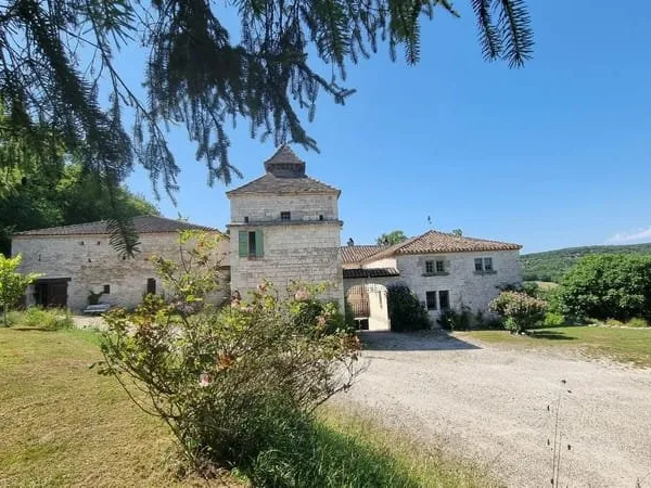 Manoir à vendre dans le Lot et Garonne.