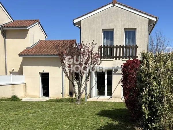 Maison 80 m² + jardin + garage - 2 ch - Four - proche écoles