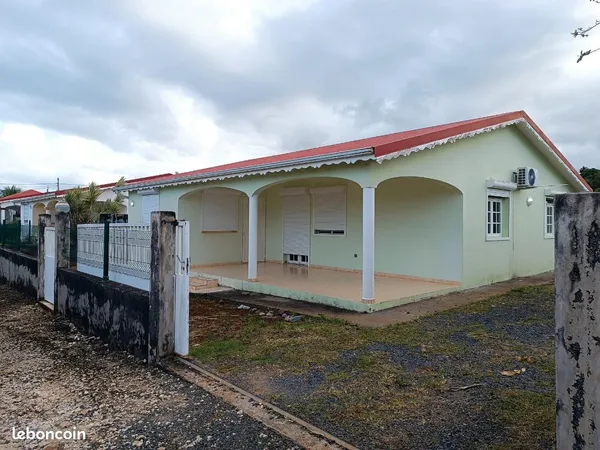 Maison F4 à louer