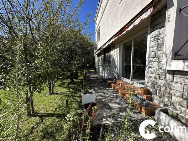 Maison 7 pièces 178 m²
