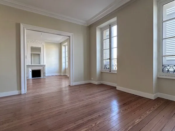 Appartement Bordeaux 6 pièce(s) 233m2 avec terrasse et parking