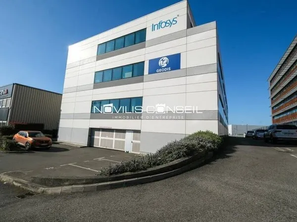 Bureau 532 m²
