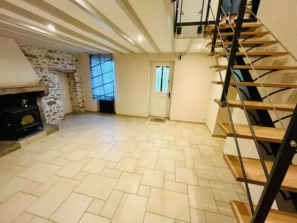 MAISON PIERRE POUTRE 4 CHAMBRES