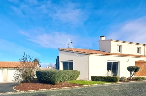 Maison 7 pièces 174 m²