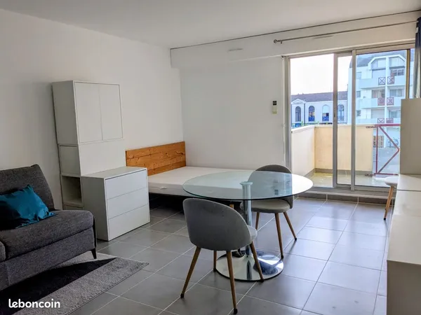 Studio meublé 29 m² - Balcon, clim - Bordeaux St-Augustin / CHU Pellegrin