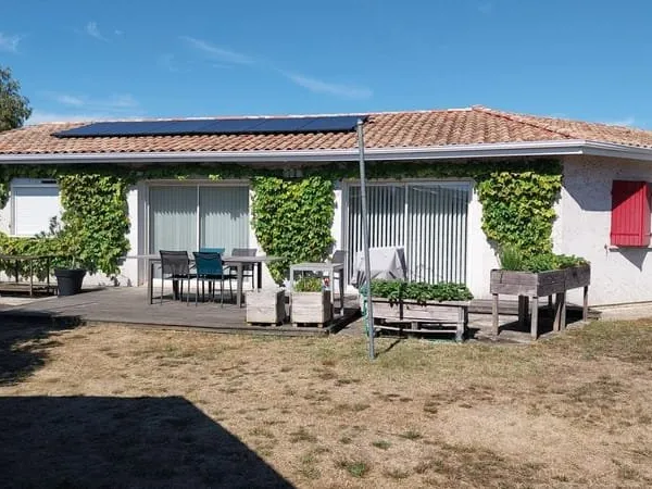 Agréable Maison à Cissac 6 pièce(s) 119 m2 ENVIRON