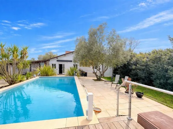 Charmante maison T4 avec piscine et dépendance sur grand jardin
