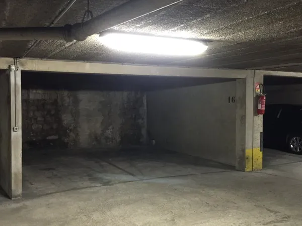 Vends parking