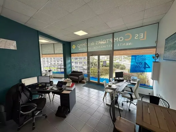St Nazaire, Local commercial/ Bureaux