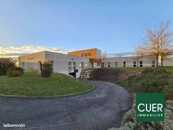 Local 195 m² SAINT-MARCEL-LES-VALENCE