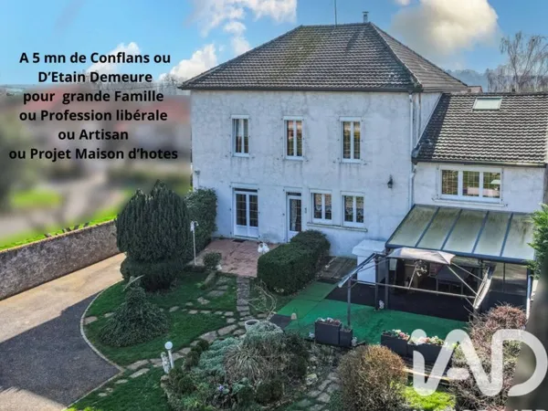 Maison 10 pièces 243 m²