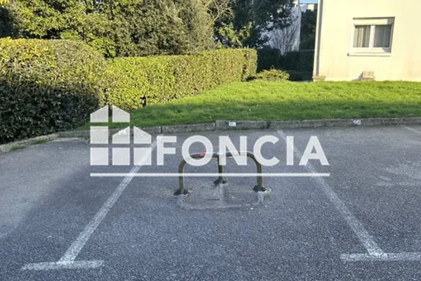 Stationnement Location Vannes   50€