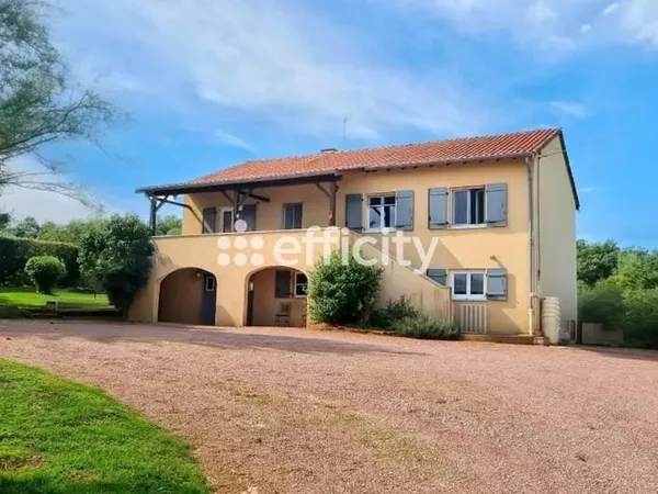 Maison Vente Azé 8p 135m² 290000€