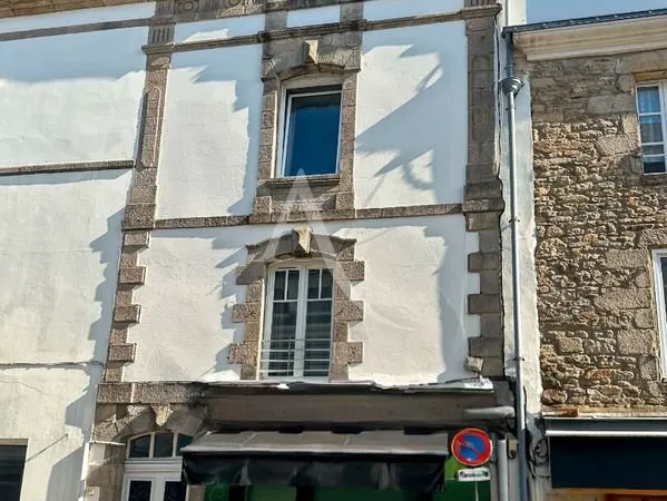 Local commercial 72 m² VANNES