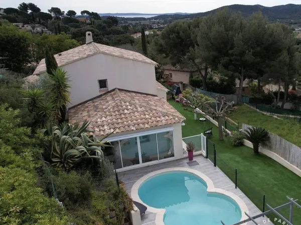 Maison 6 pièces 147 m²