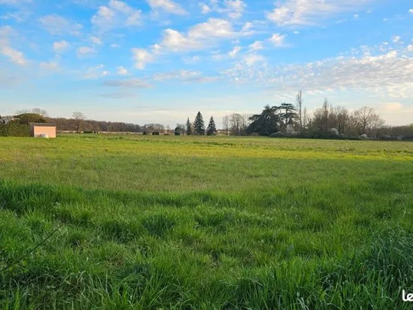Terrain const 943 m² hors lot