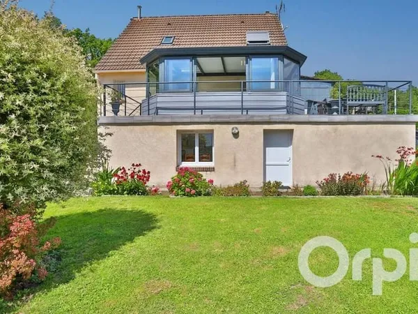 Maison 6 pièces 151 m²
