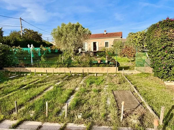 Maison Antibes 4 pièces - Jardin de 928 m²