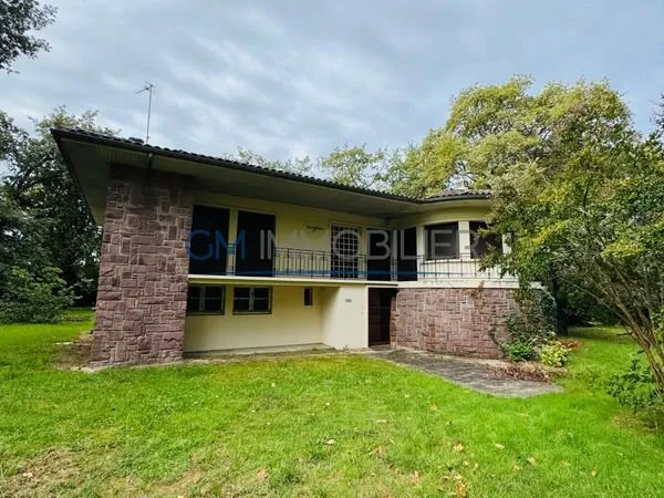 Maison 9 pièces 250 m²