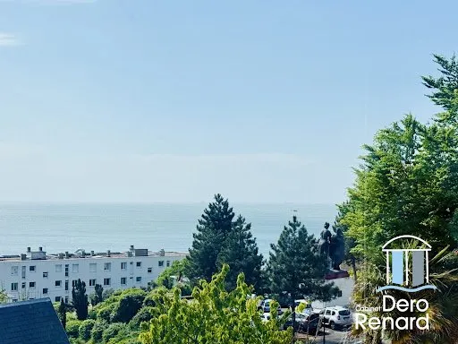 Maison 8 pièces 260 m²