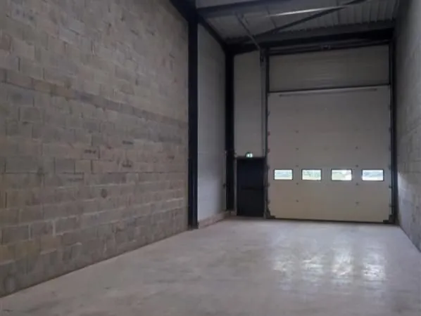 Local 184 m²
