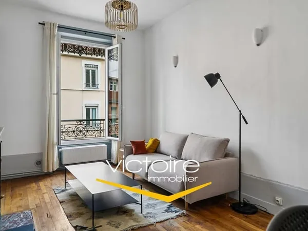 À LOUER - T3 MEUBLÉ RÉNOVÉ - LYON 7 (ROUTE DE VIENNE)