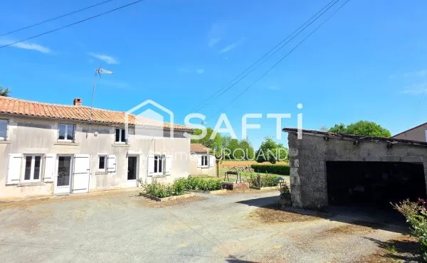 Longère 130m², 5 chambres + 1 logement indépendant 41m², 1 chambre le tout sur 3300m² de terrain.