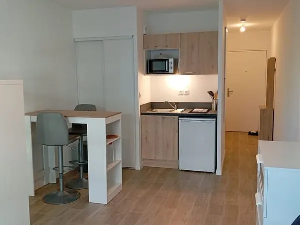 Studio 1 pièce 27 m²