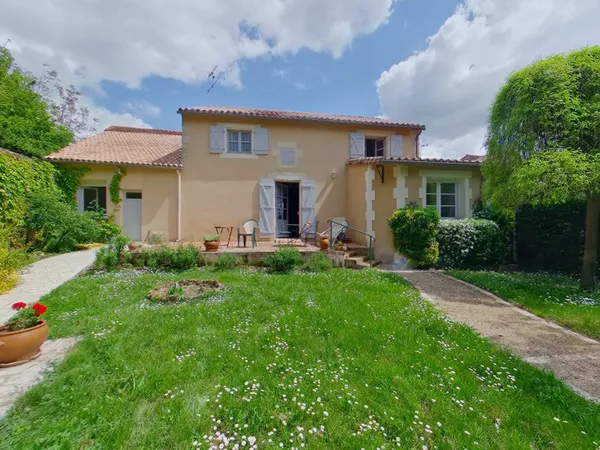 Maison 8 pièces 170 m²