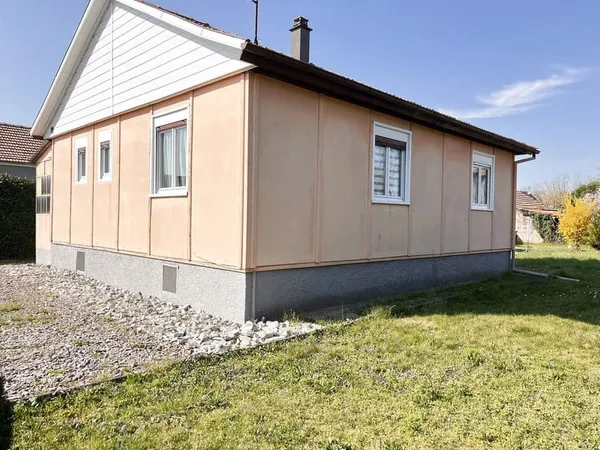 Charmante maison de 60 m2 avec sous-sol complet et terrain d