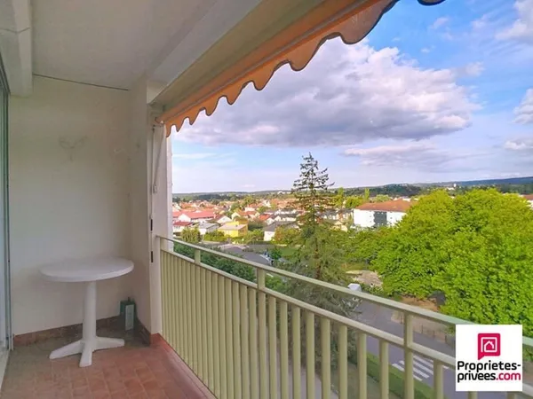 Bel appartement lumineux de 68 m² avec balcon, cave et garage