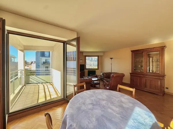 PARIS XIII - SALPETRIERE - APPARTEMENT