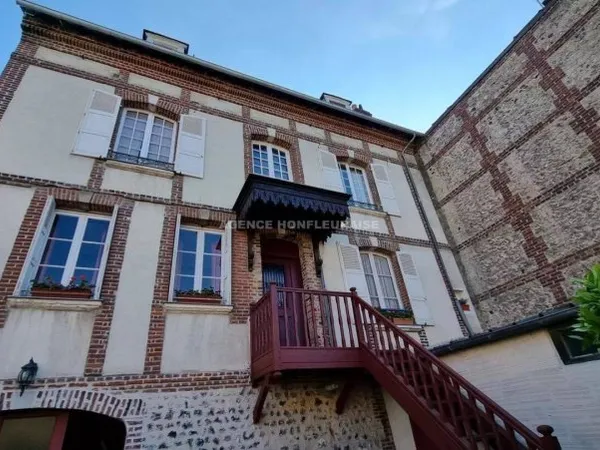 Maison de ville 7 pièces 170 m²