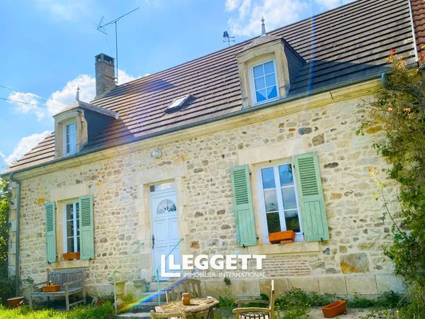 Maison 6 pièce(s), VICQ-EXEMPLET