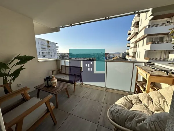 Appartement T3 - Parking - Terrasse