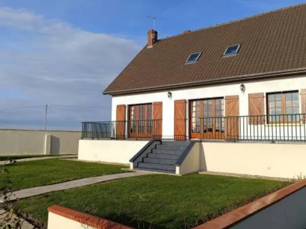 GH 1222 - Maison 5 chambres et Box à Chevaux