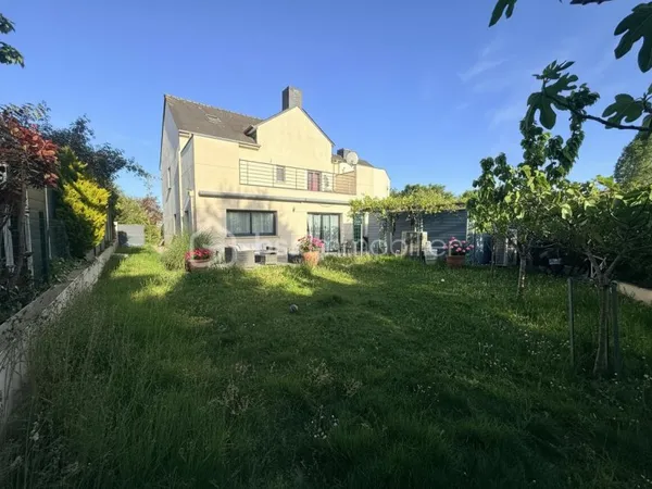 Maison 9 pièces 212 m²