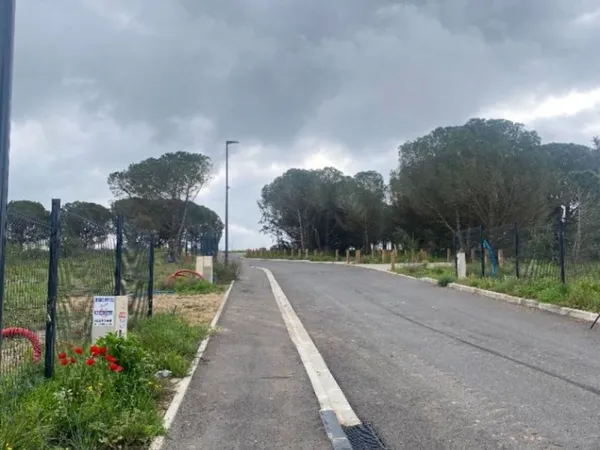 Terrain 769 m²