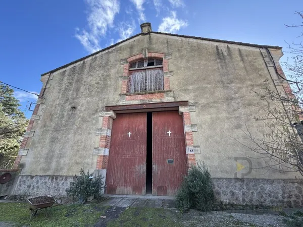 Local commercial 370 m²