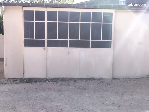 Loue garage ou entrepôt