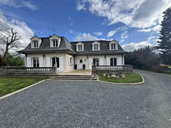Maison de luxe 5 pièces 200 m²