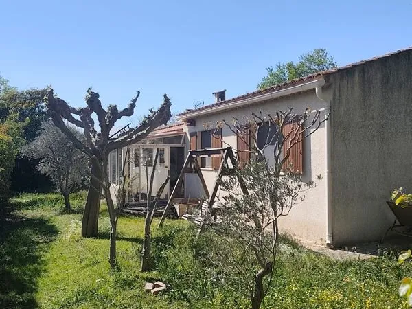 Villa de 138 m2 sur 1203 m2 de terrain à Le Pontet Vaucluse