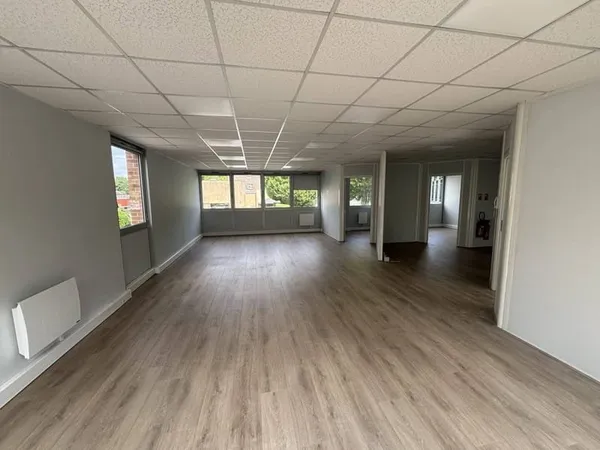 Bureaux 105 m²
