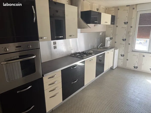 Triplex meuble