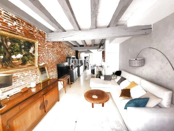 Coup de coeur pour cette maison T4 de 100 m2 au calme avec vue sur la garonne