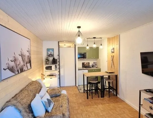Studio meublé 23 m² - Vars Les Claux - Balcon - Parking - Disponible juin 2026