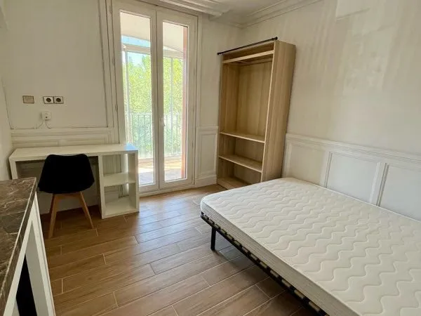 Chambres disponibles - appartement refait à neuf